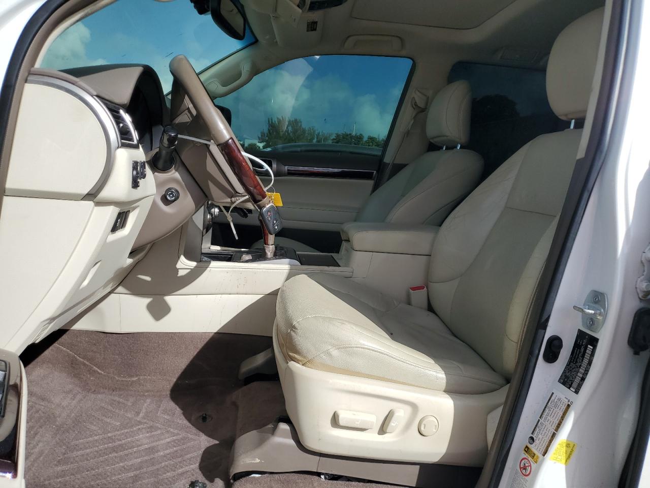 2017 Lexus GX - Image 7