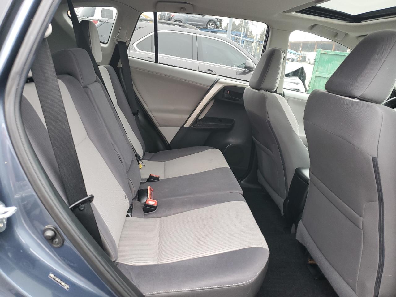 2013 Toyota RAV 4 - Image 11