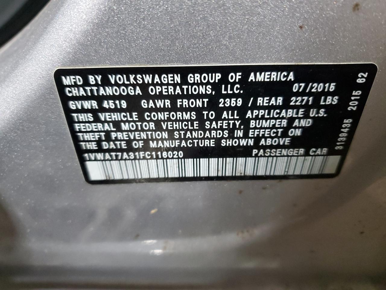 2015 Volkswagen Passat - Image 12