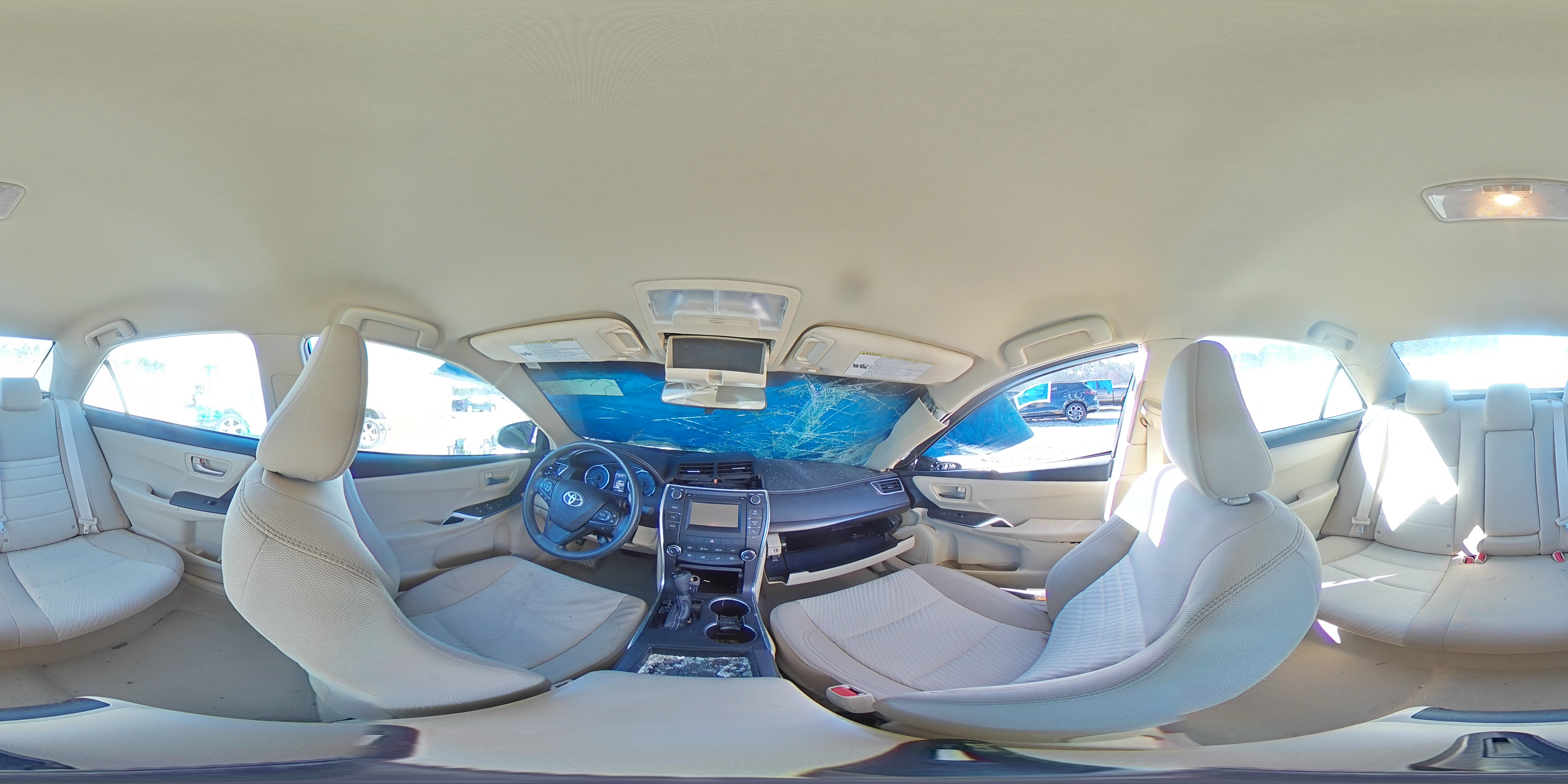 2016 Toyota Camry - Image 14