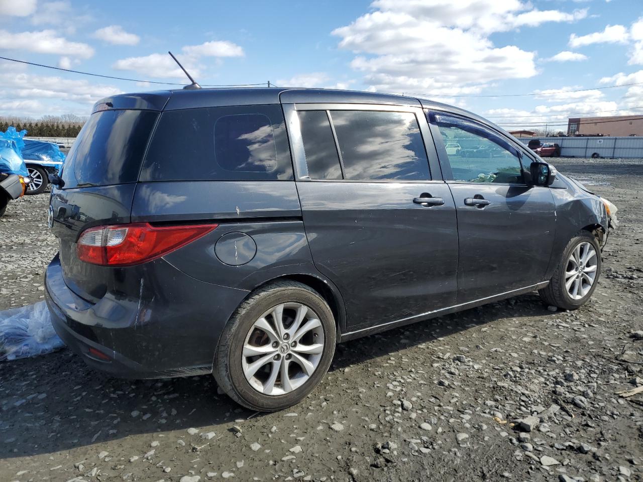 2013 Mazda 5 - Image 3
