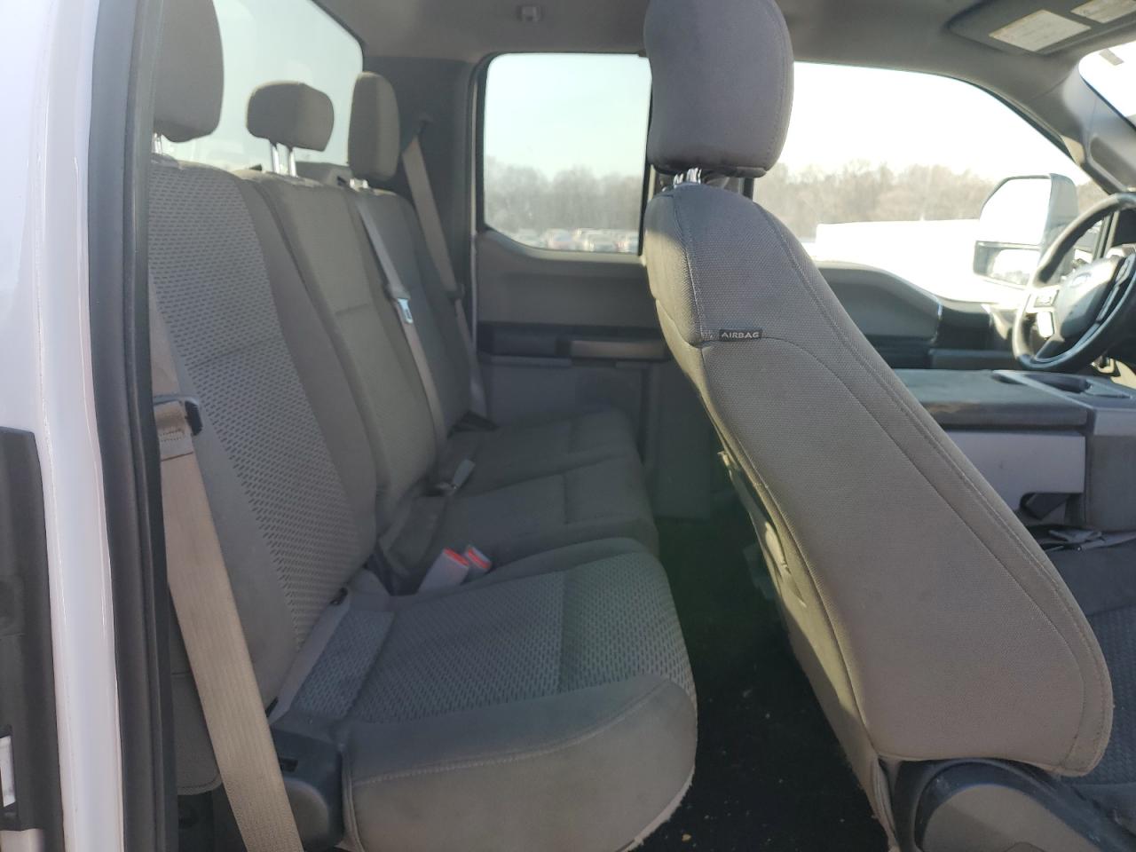 2017 Ford F250 - Image 10