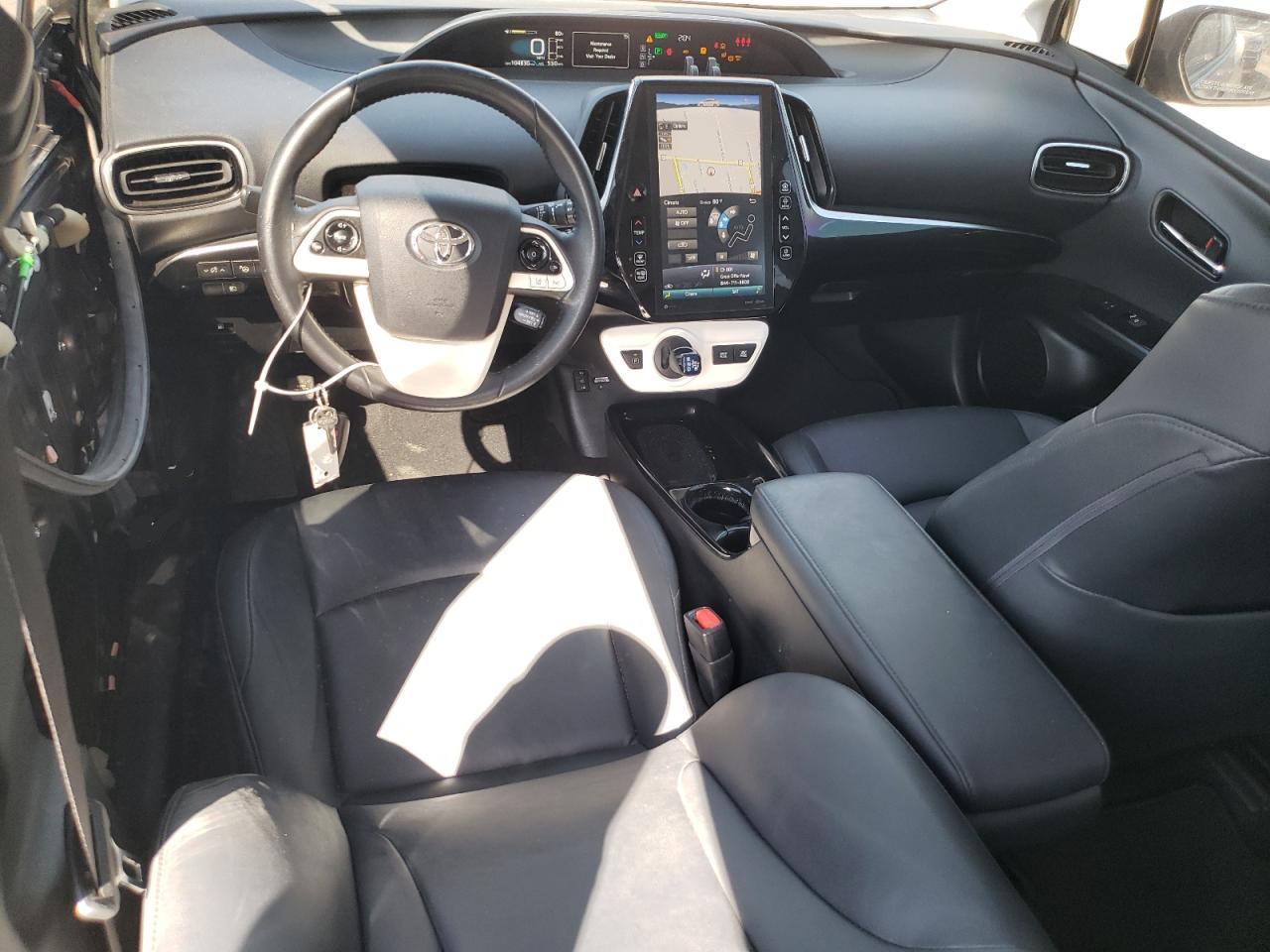 2018 Toyota Prius - Image 8