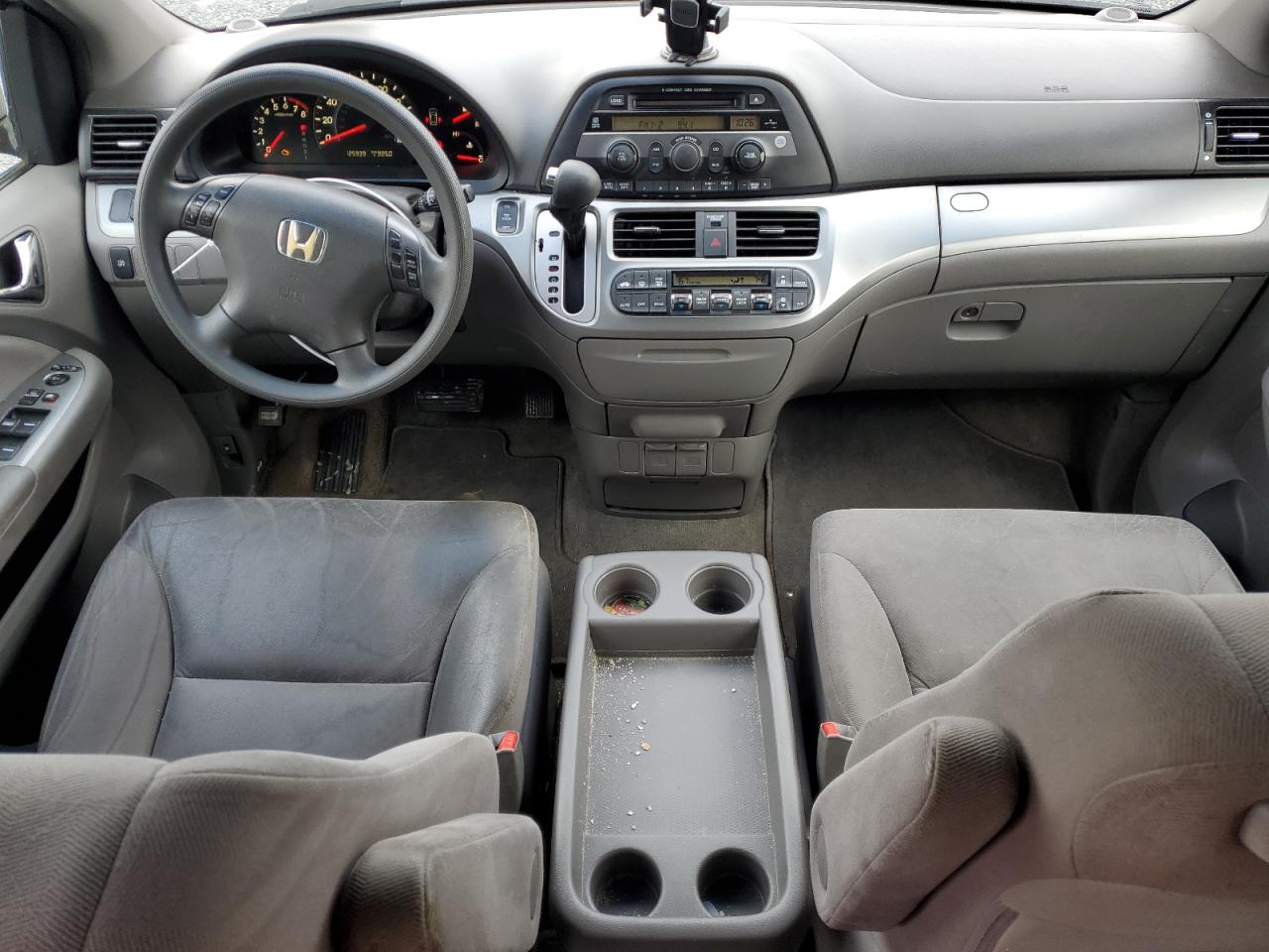 2010 Honda Odyssey - Image 8