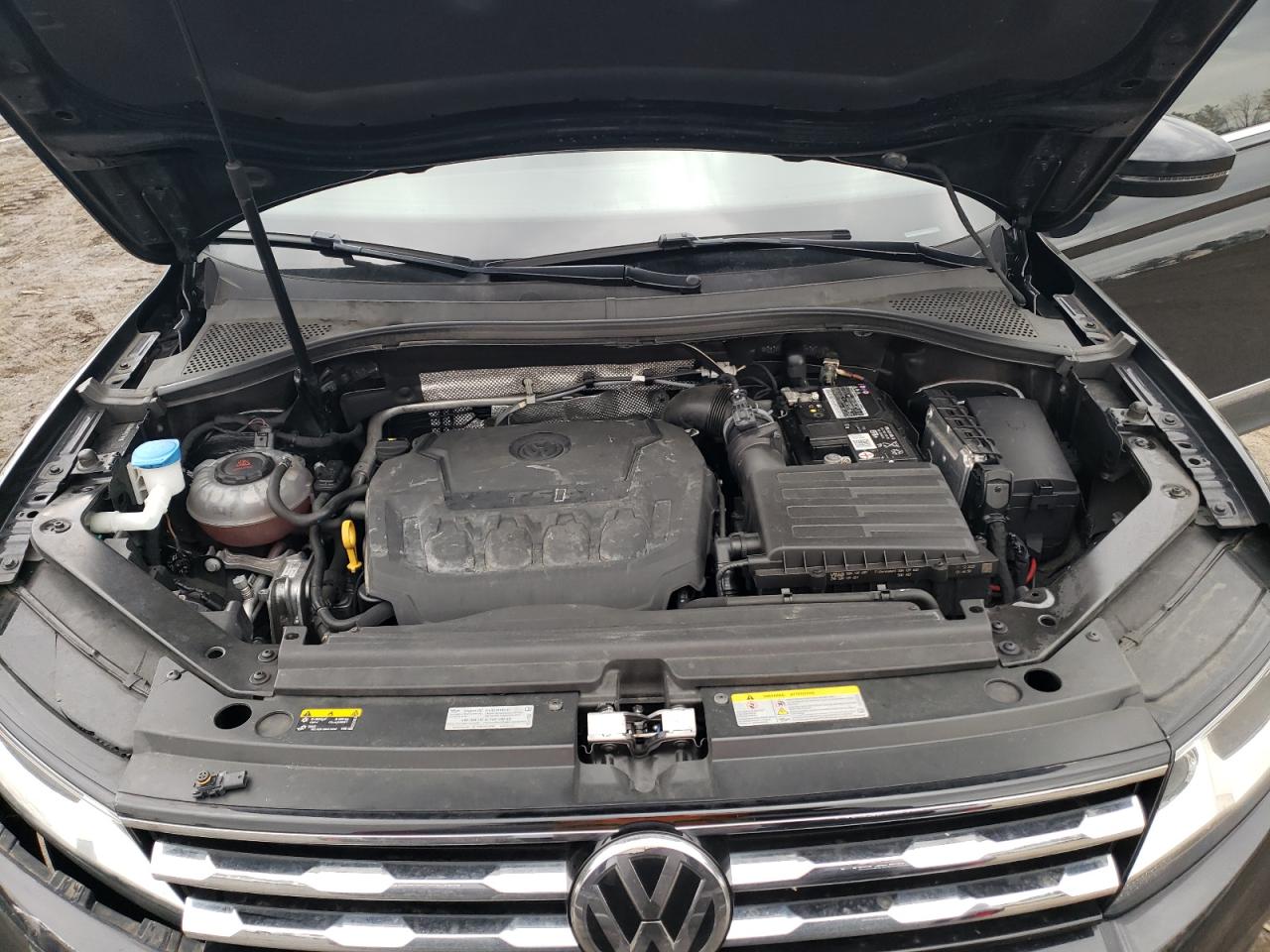 2021 Volkswagen Tiguan - Image 12