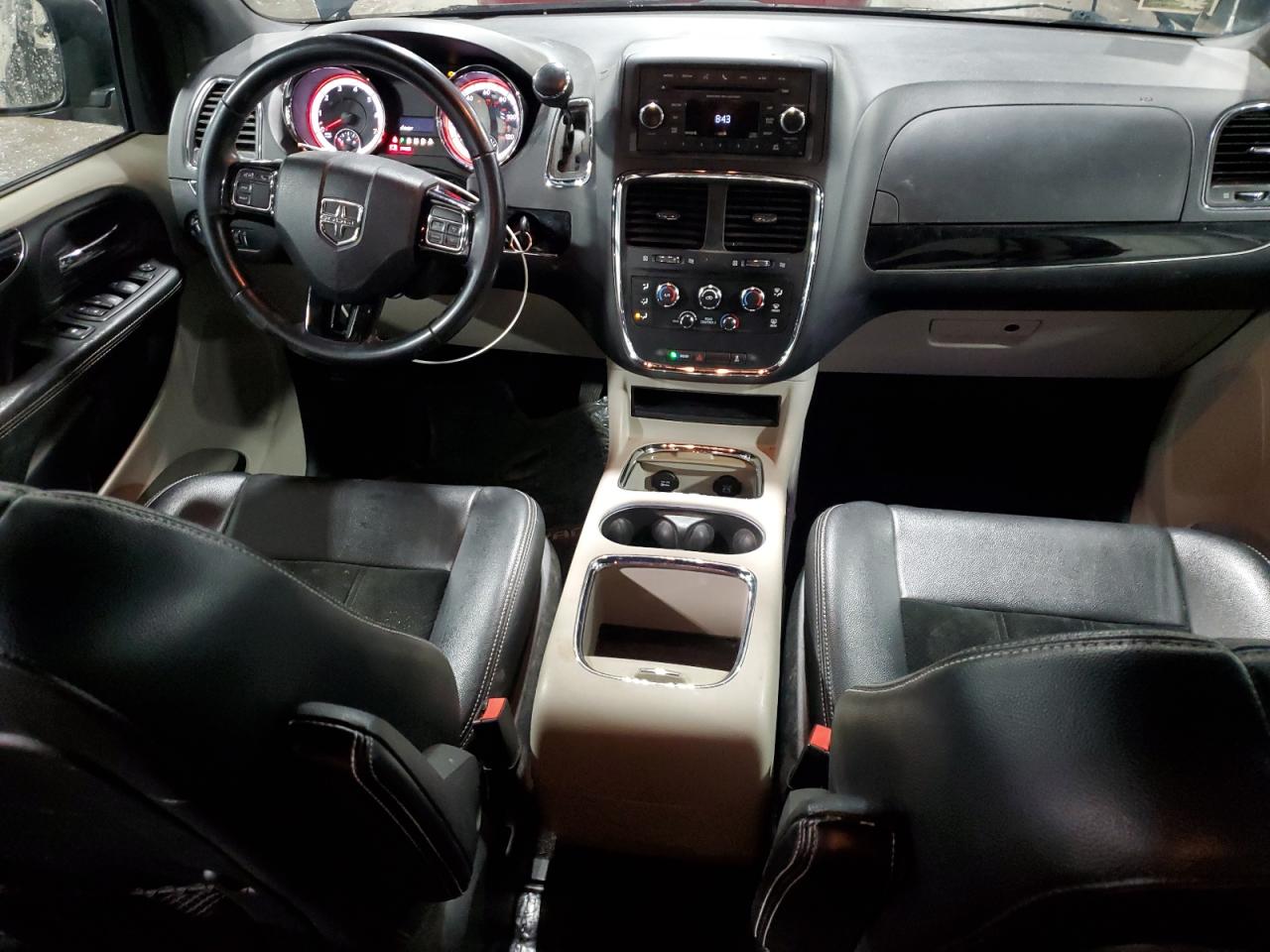 2017 Dodge Caravan - Image 8