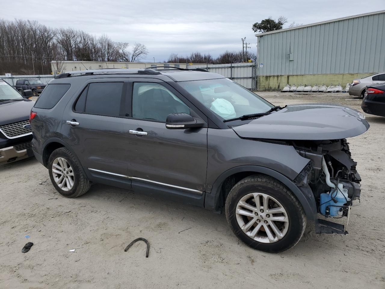 2015 Ford Explorer - Image 4