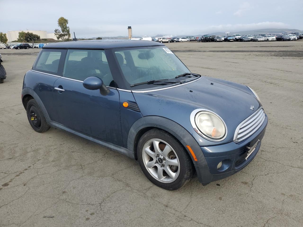 2010 MINI Cooper - Image 4