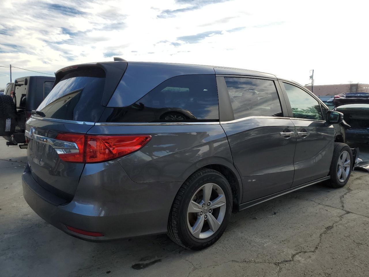 2019 Honda Odyssey - Image 3