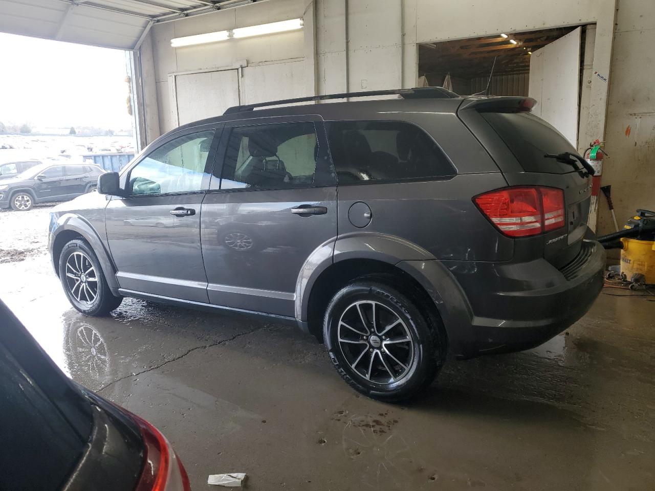 2018 Dodge Journey - Image 2