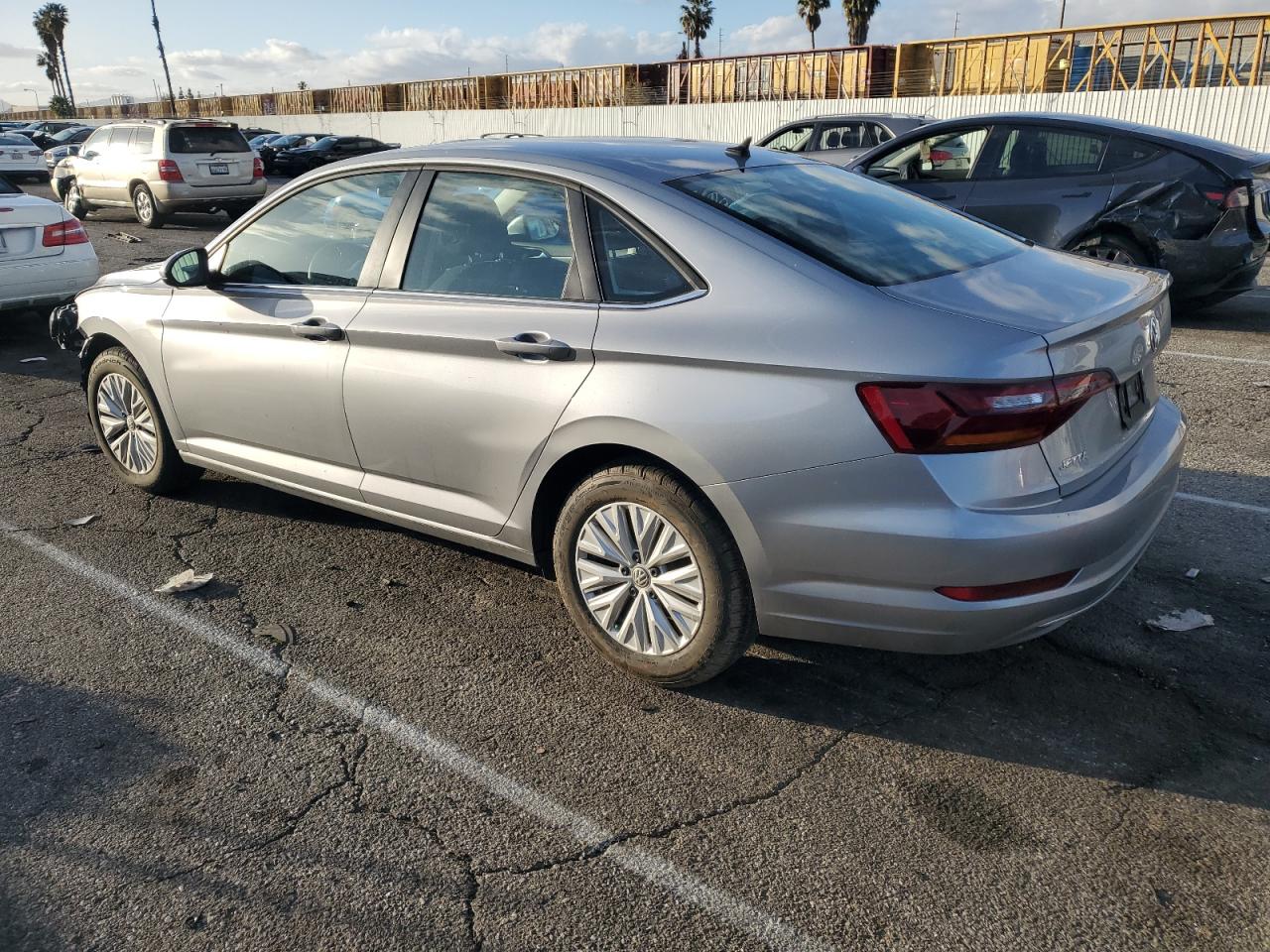 2019 Volkswagen Jetta - Image 2