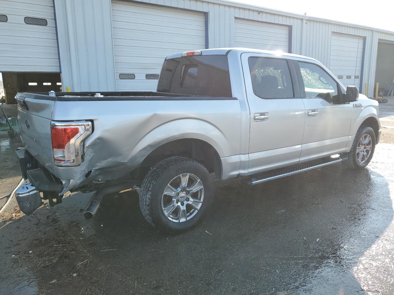 2015 Ford F-150 - Image 3