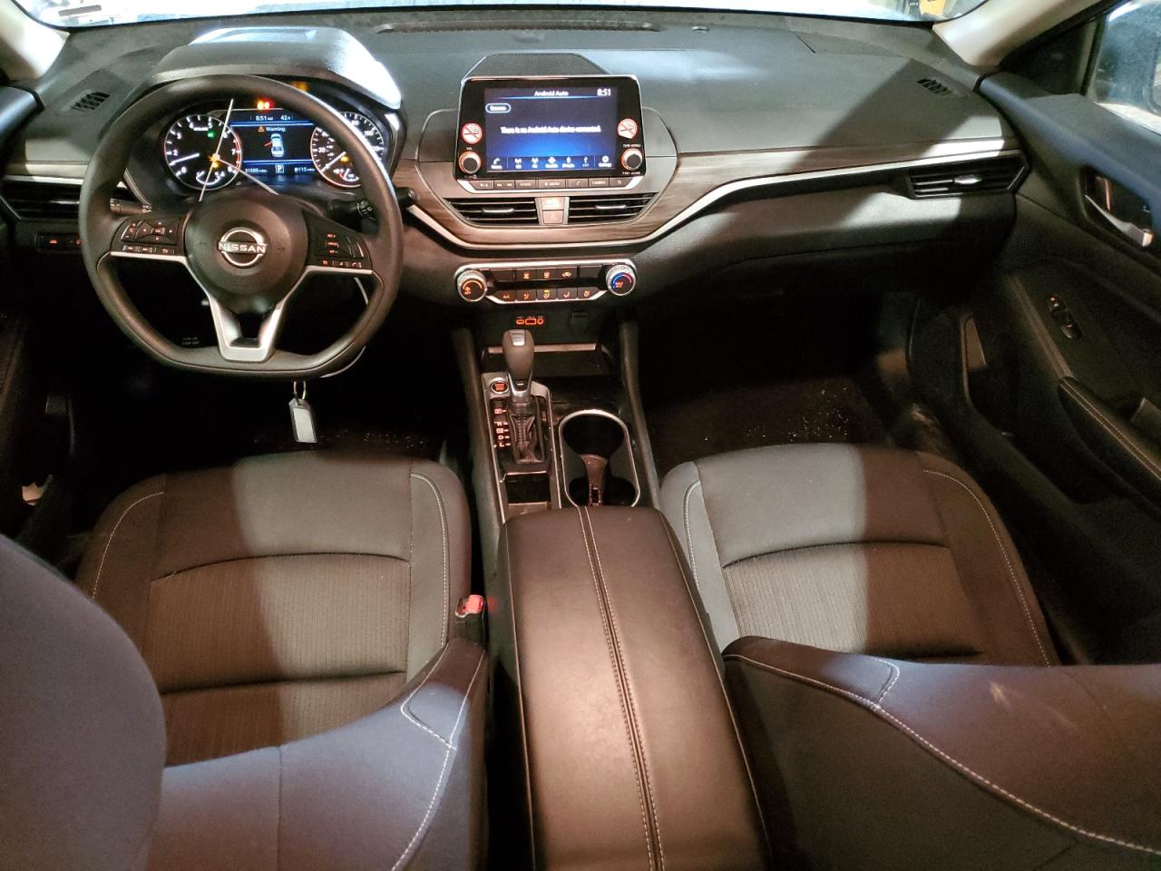 2024 Nissan Altima - Image 8