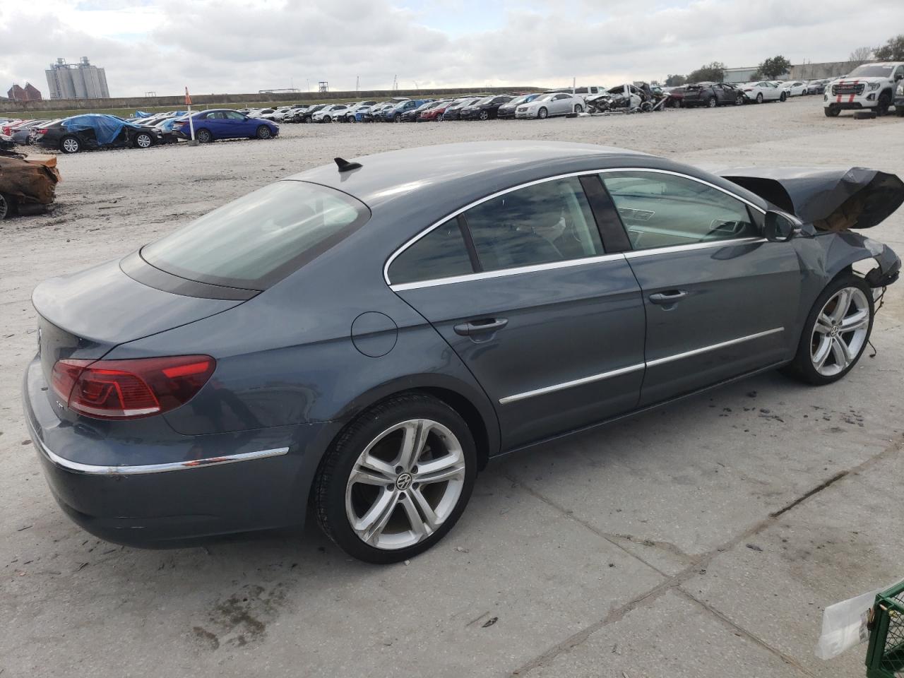 2013 Volkswagen Passat CC - Image 3