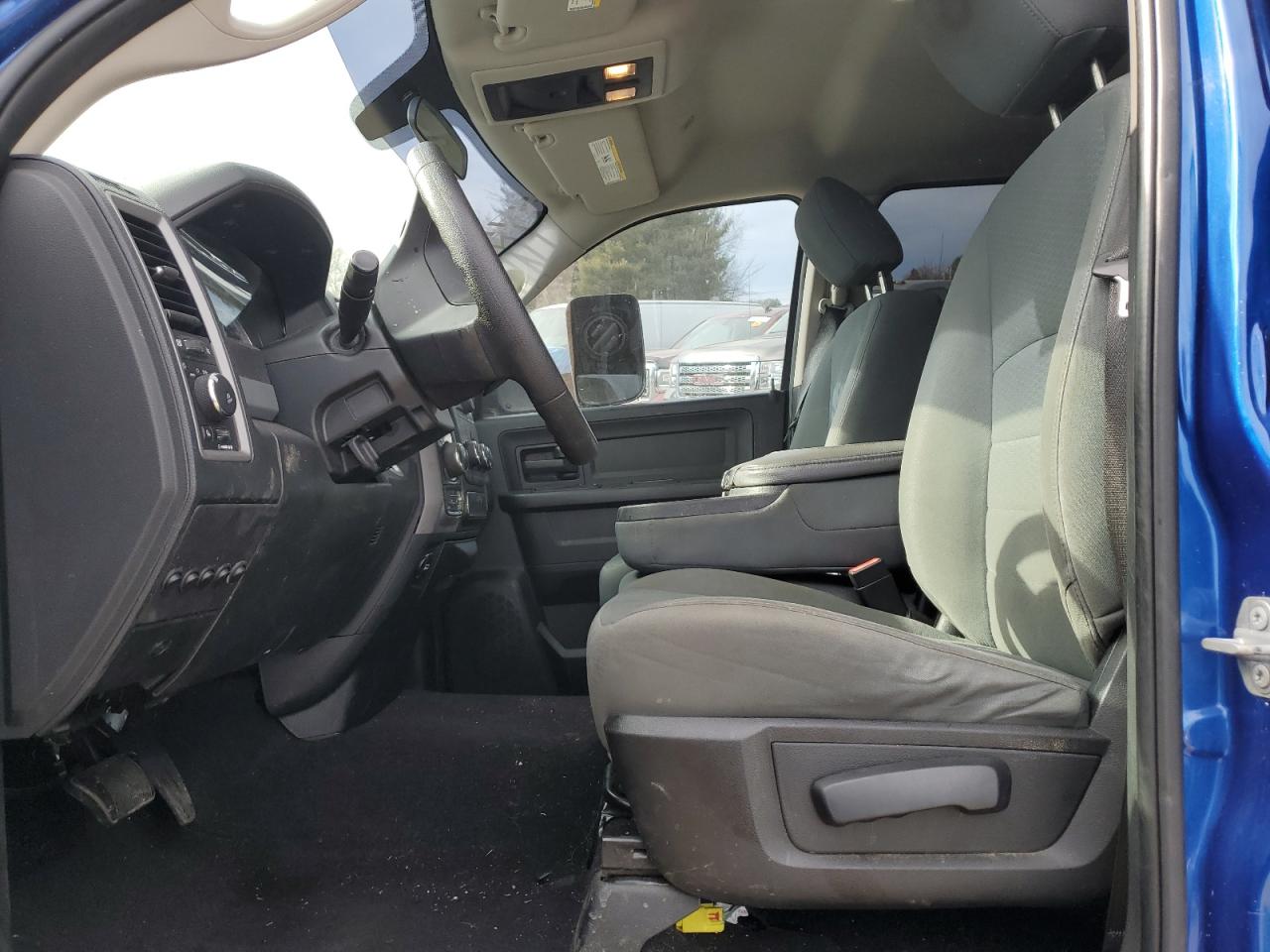 2017 RAM 1500 - Image 7