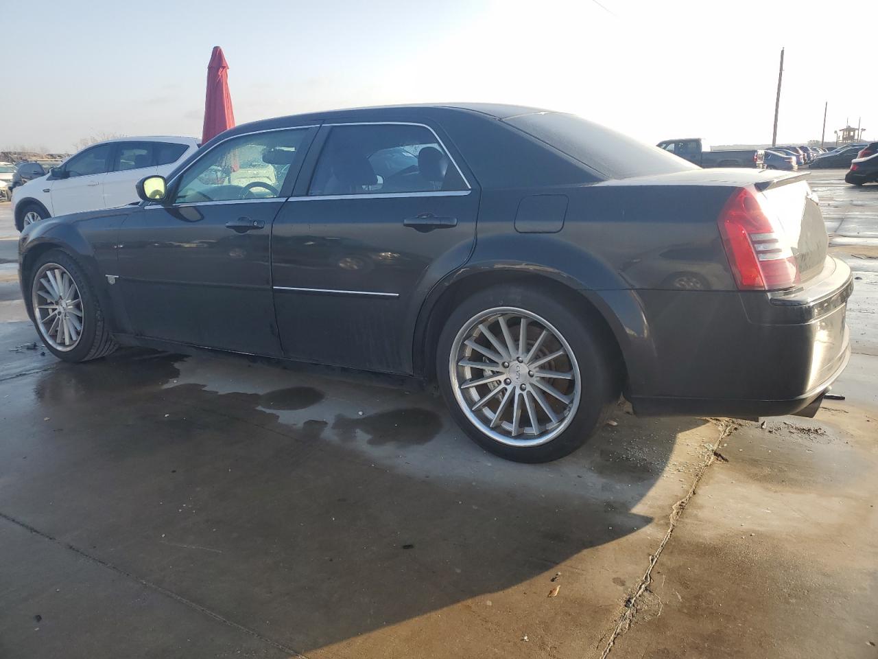 2006 Chrysler 300 - Image 2