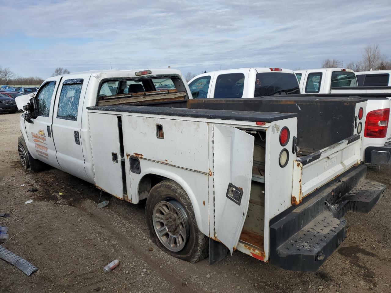 2011 Ford F250 - Image 2