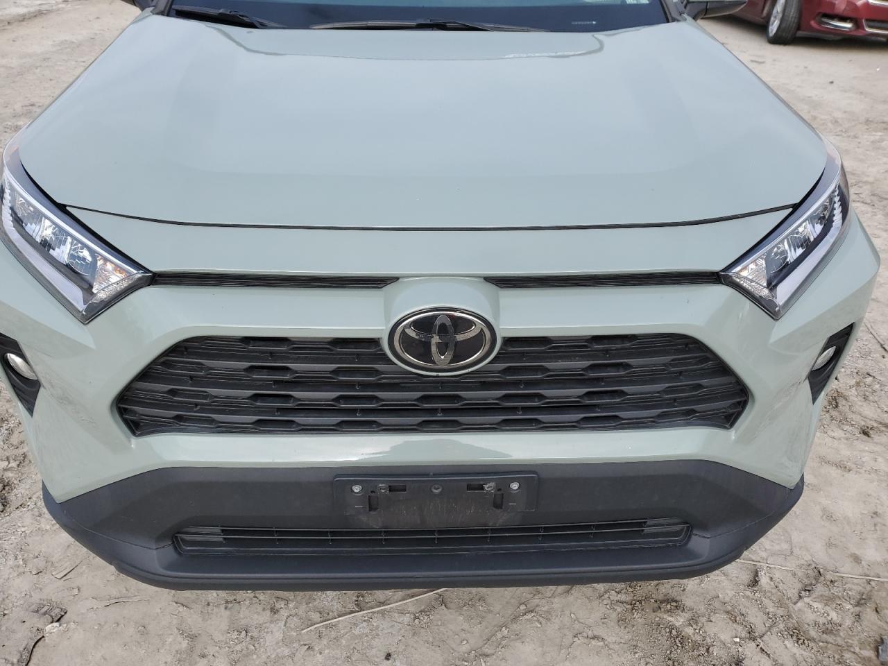 2020 Toyota RAV 4 - Image 11