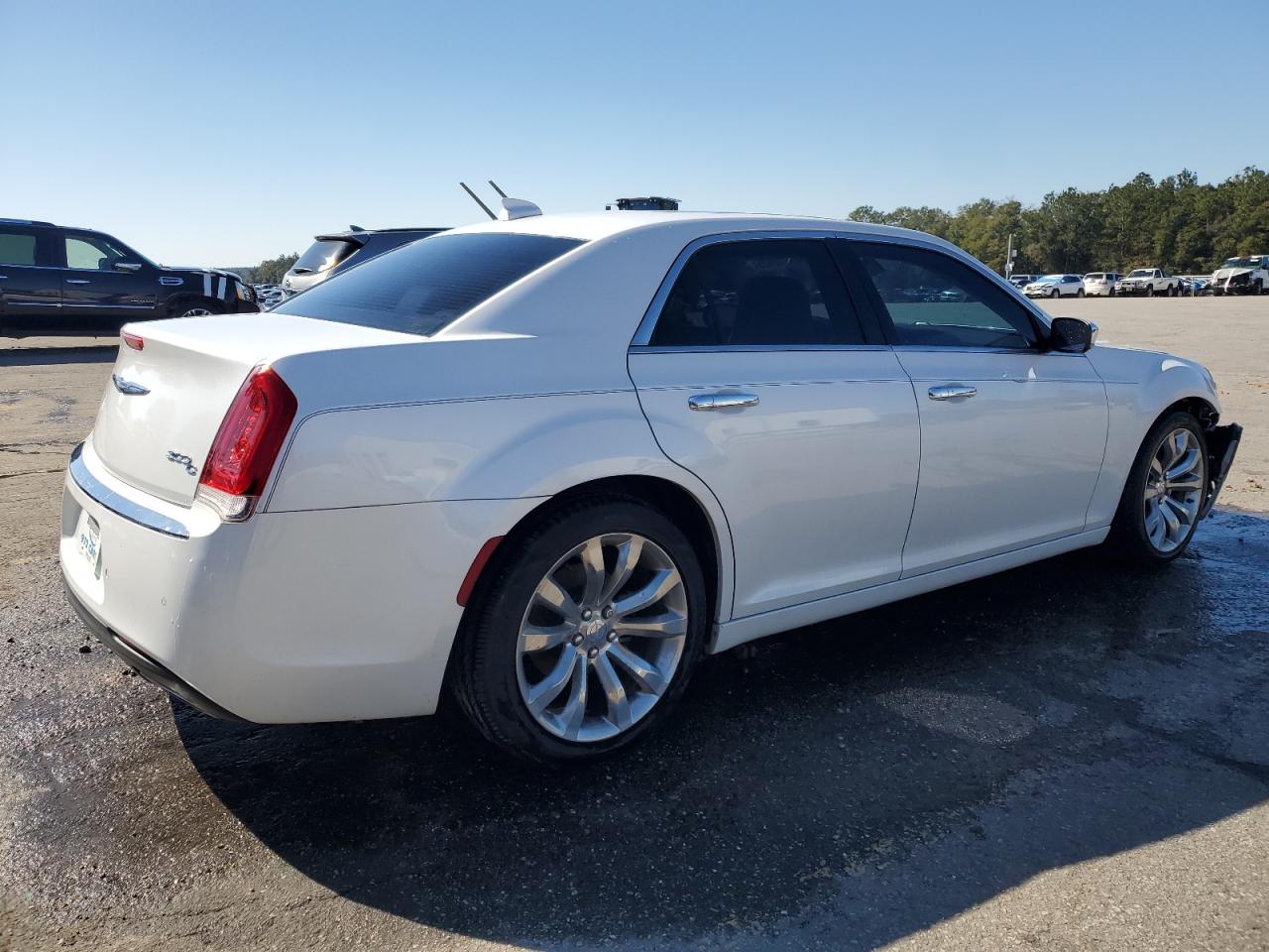 2015 Chrysler 300 - Image 3