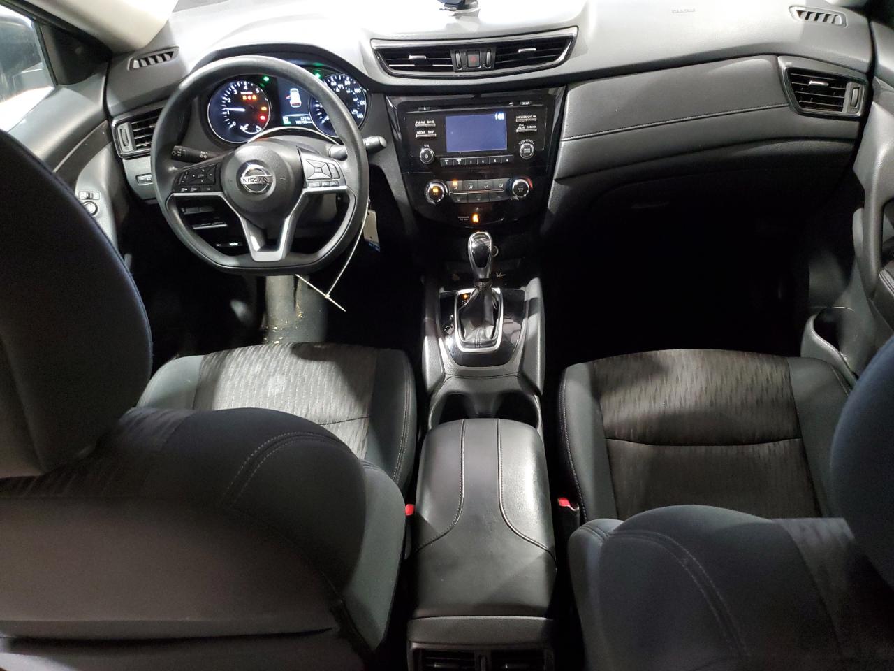2017 Nissan Rogue - Image 8