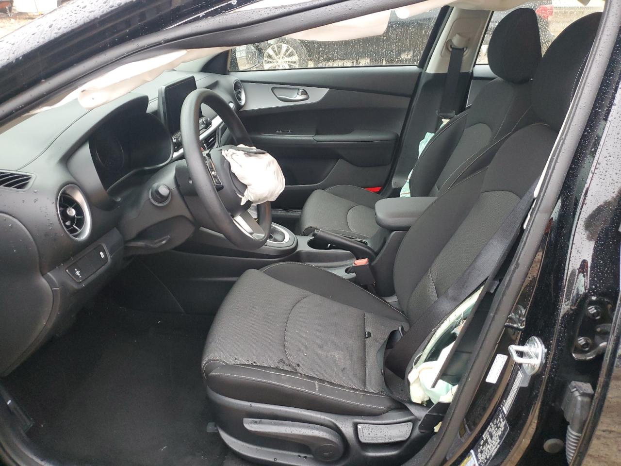 2024 Kia Forte - Image 7