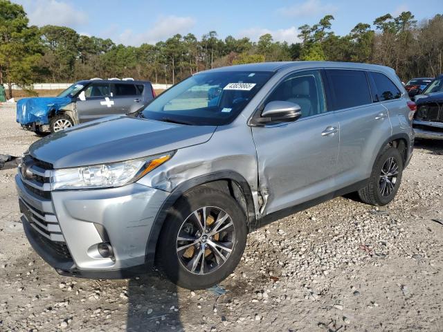  TOYOTA HIGHLANDER 2019 Srebrny