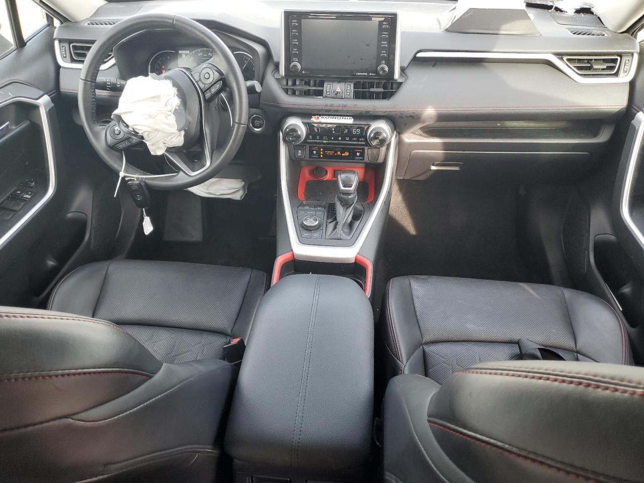 2021 Toyota RAV 4 - Image 8