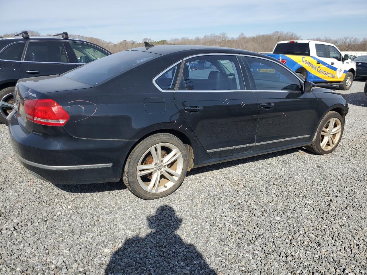 2014 Volkswagen Passat - Image 3