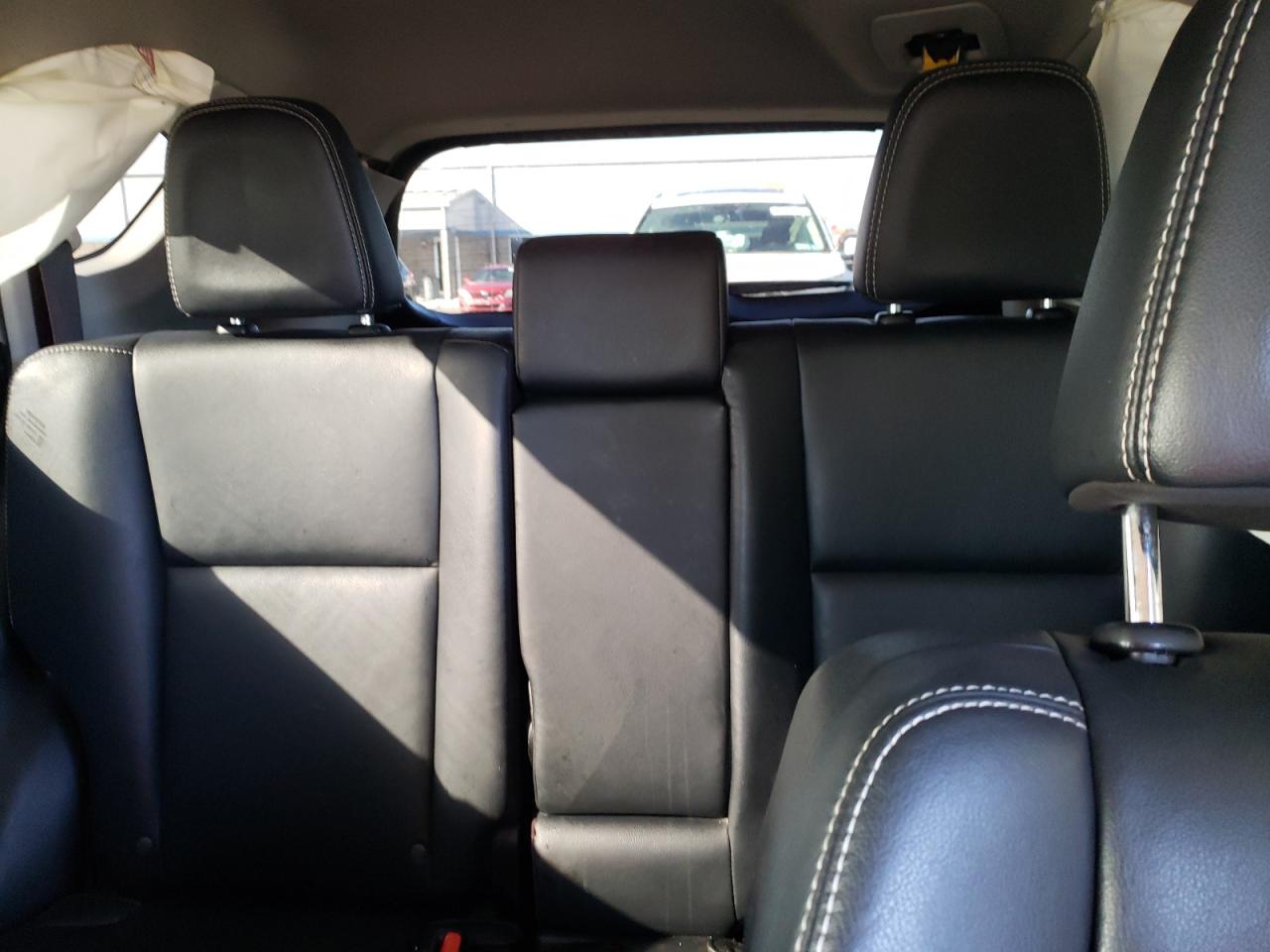 2017 Toyota RAV 4 - Image 10
