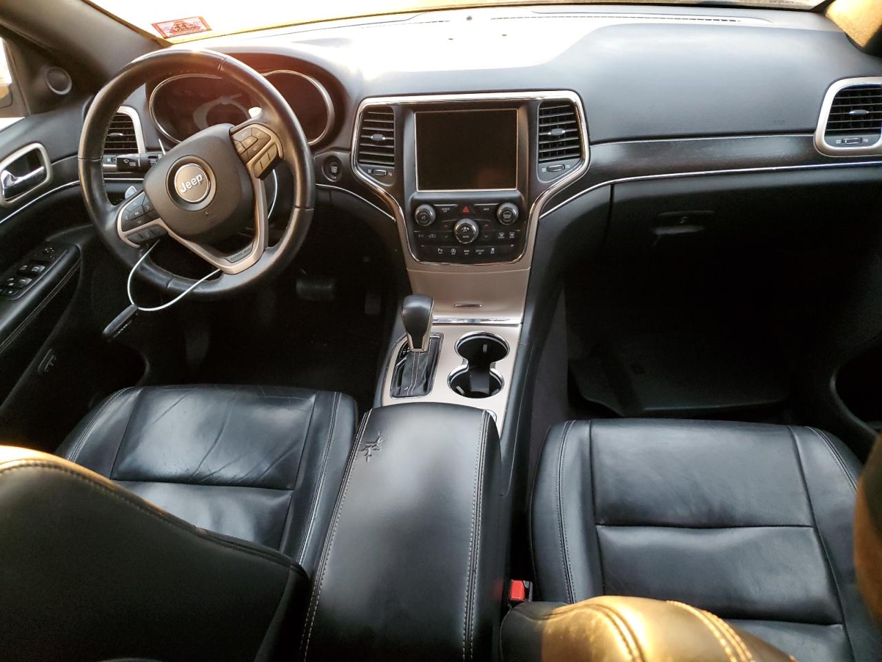 2017 Jeep Grand Cherokee - Image 8