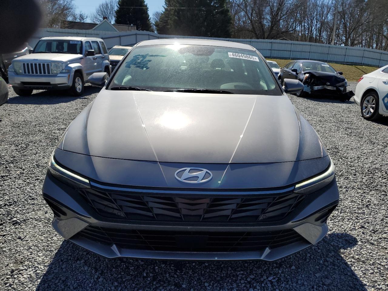 2024 Hyundai Elantra - Image 5