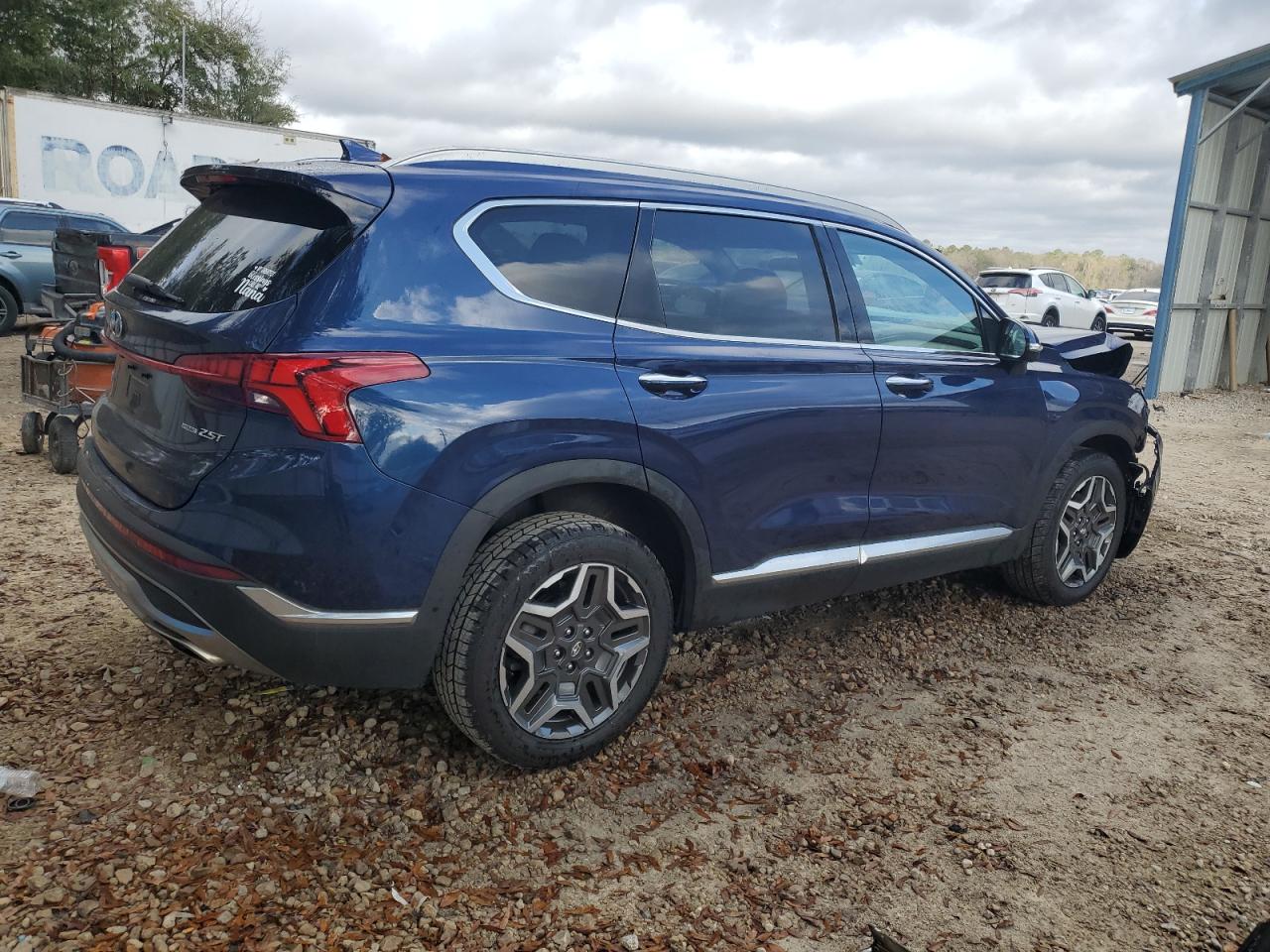 2021 Hyundai Santa Fe - Image 3