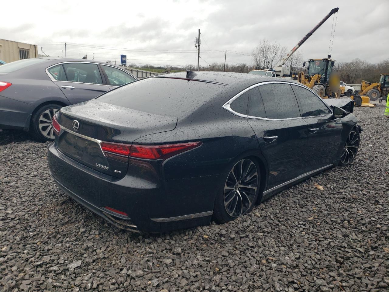 2021 Lexus LS - Image 3