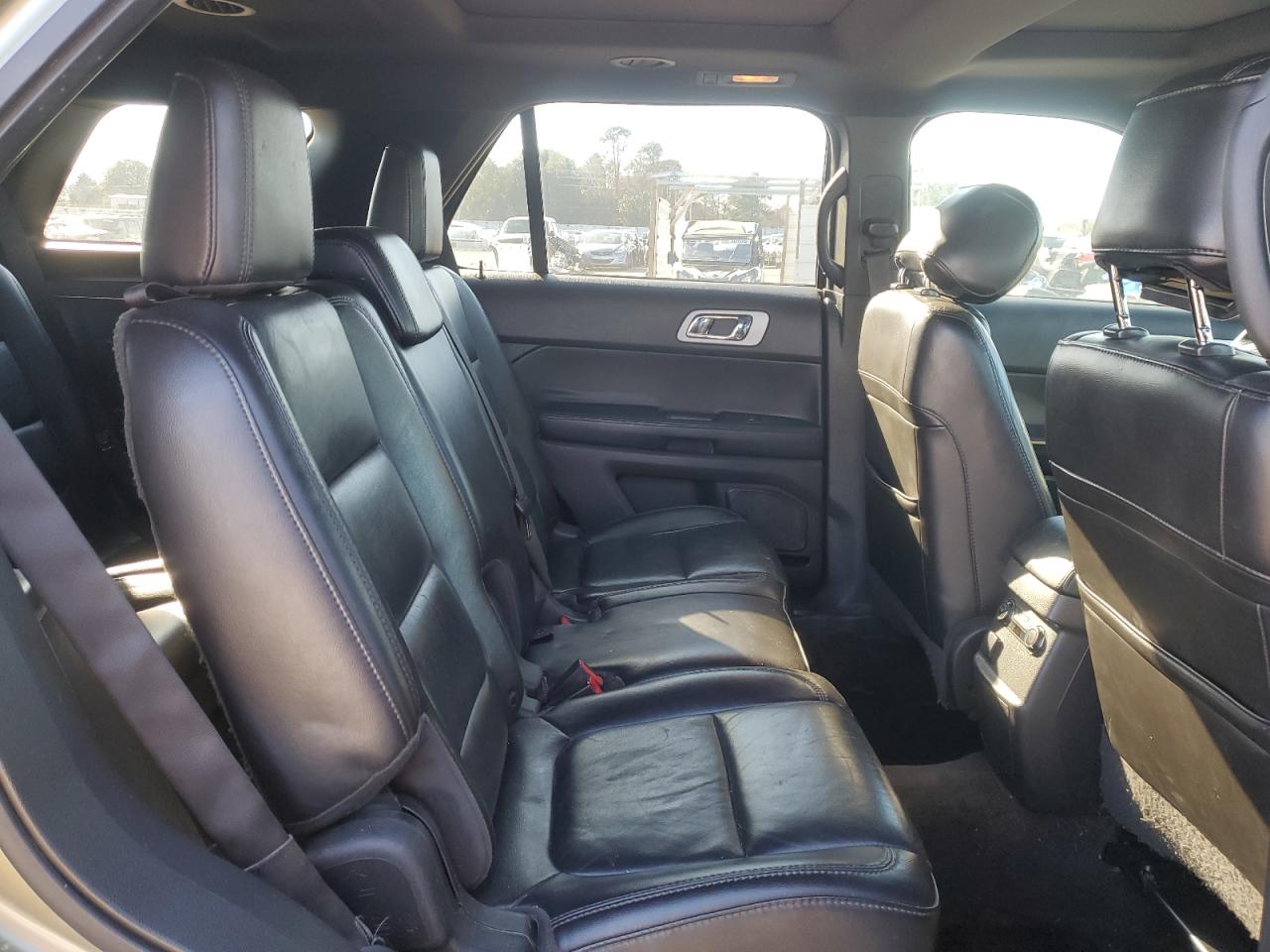 2013 Ford Explorer - Image 12