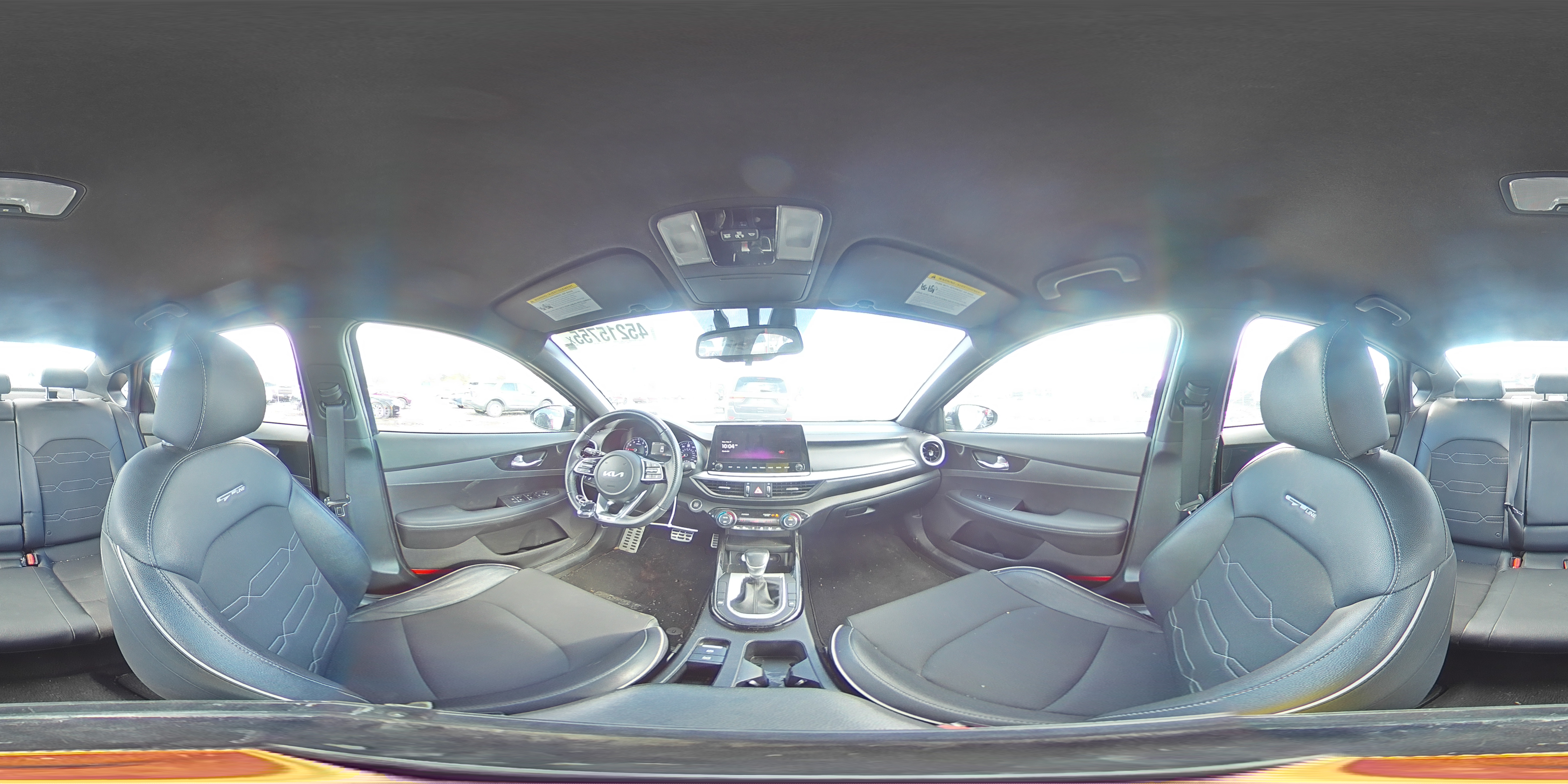 2023 Kia Forte - Image 13