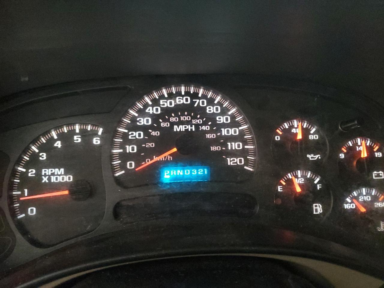 2005 Chevrolet Avalanche - Image 9