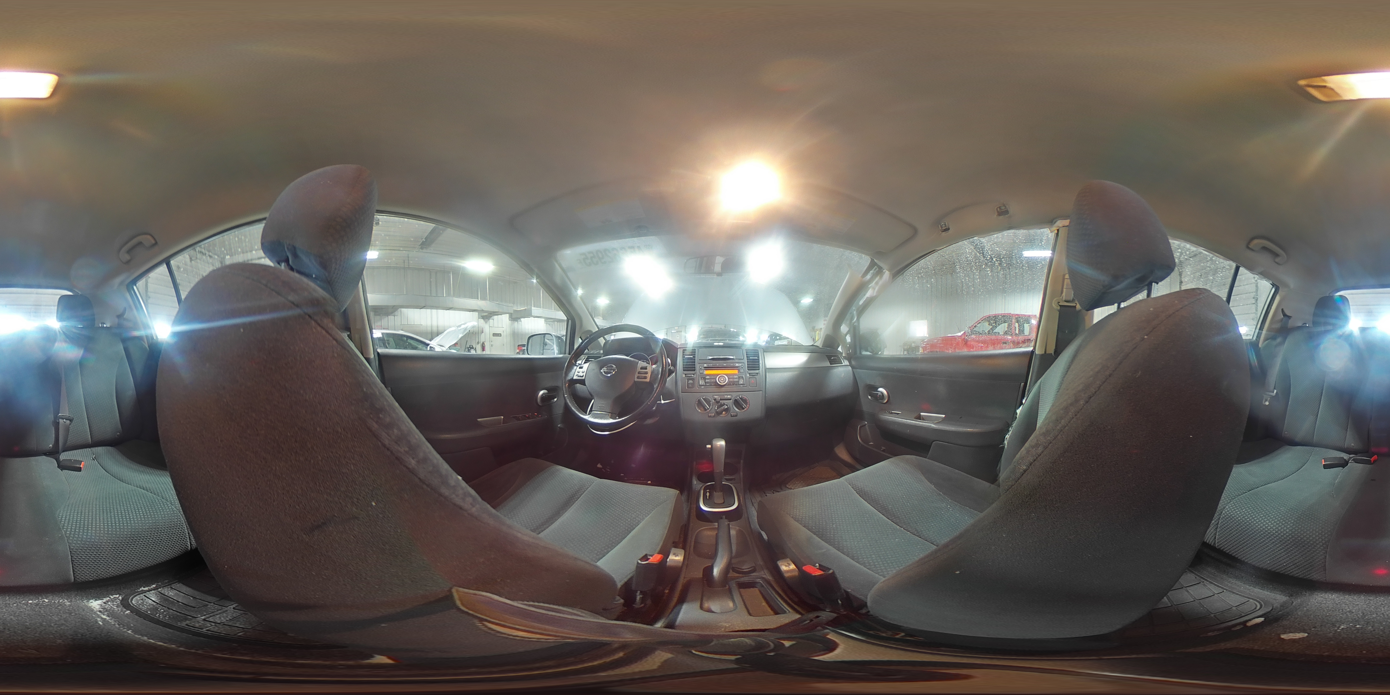 2012 Nissan Versa - Image 12