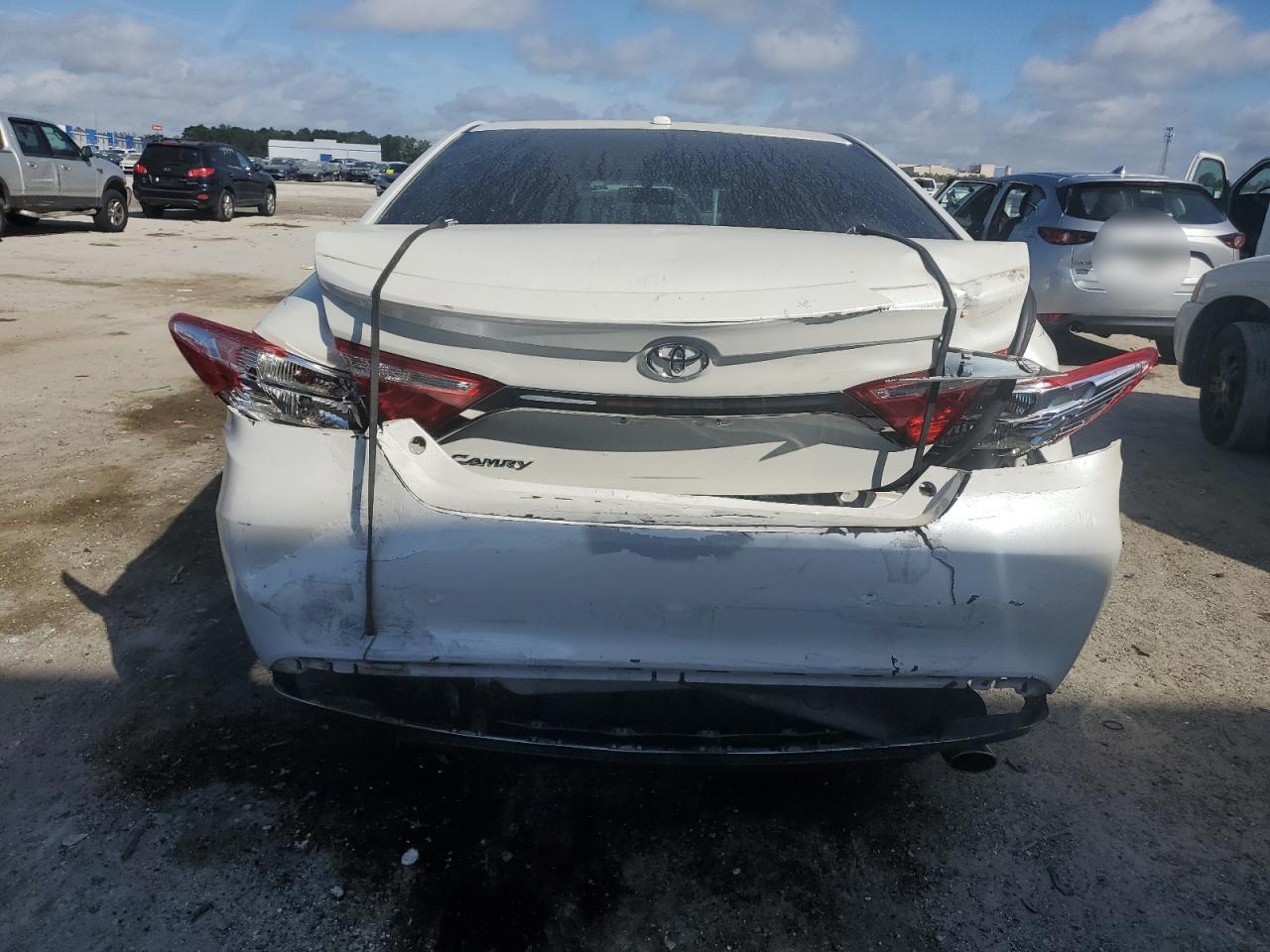 2015 Toyota Camry - Image 6
