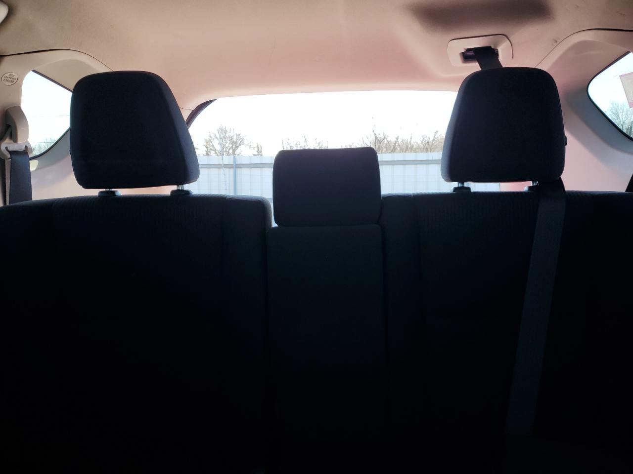 2016 Toyota RAV 4 - Image 10