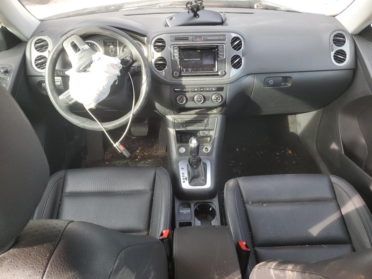 2017 Volkswagen Tiguan - Image 8