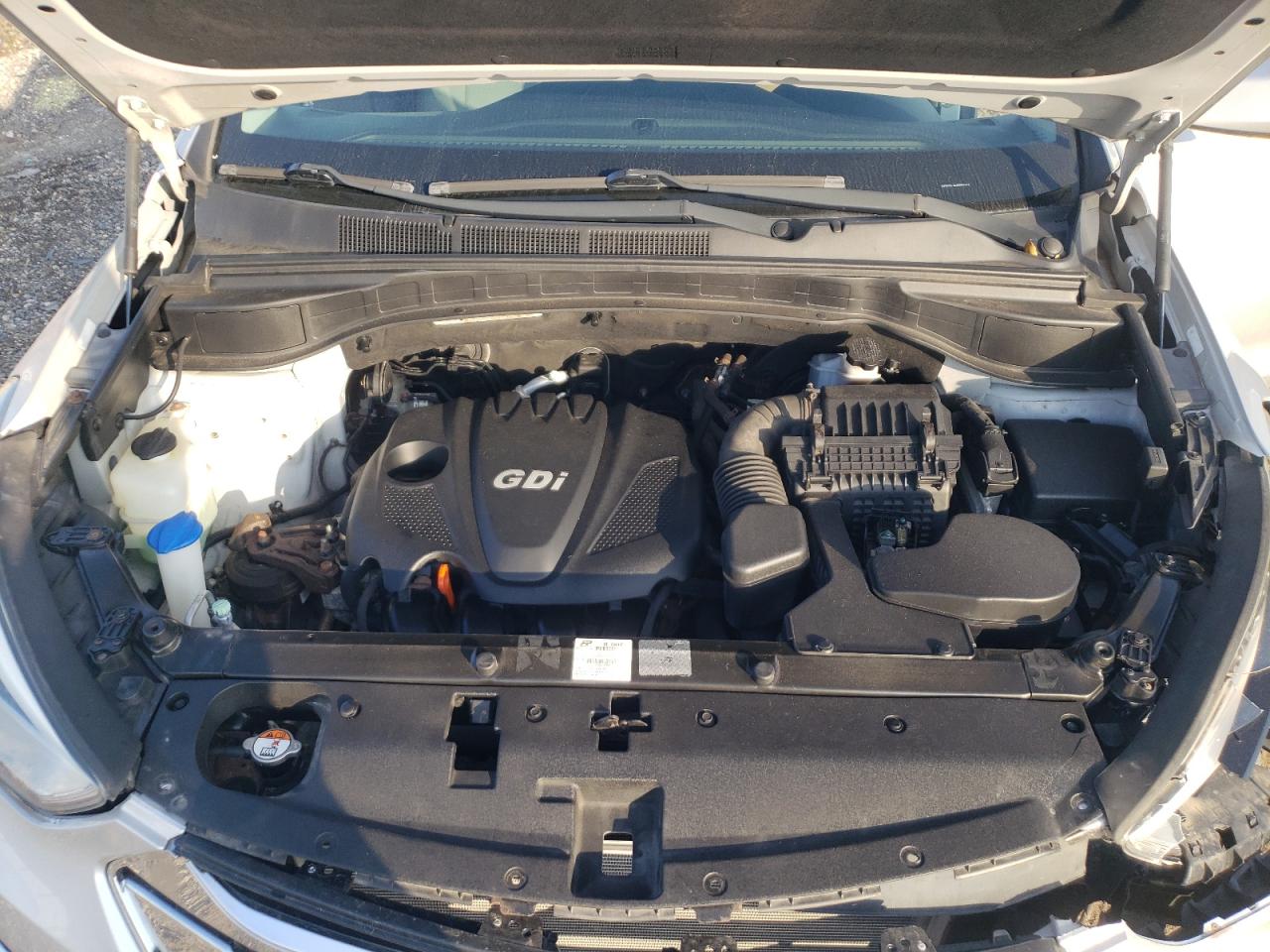 2013 Hyundai Santa Fe - Image 13