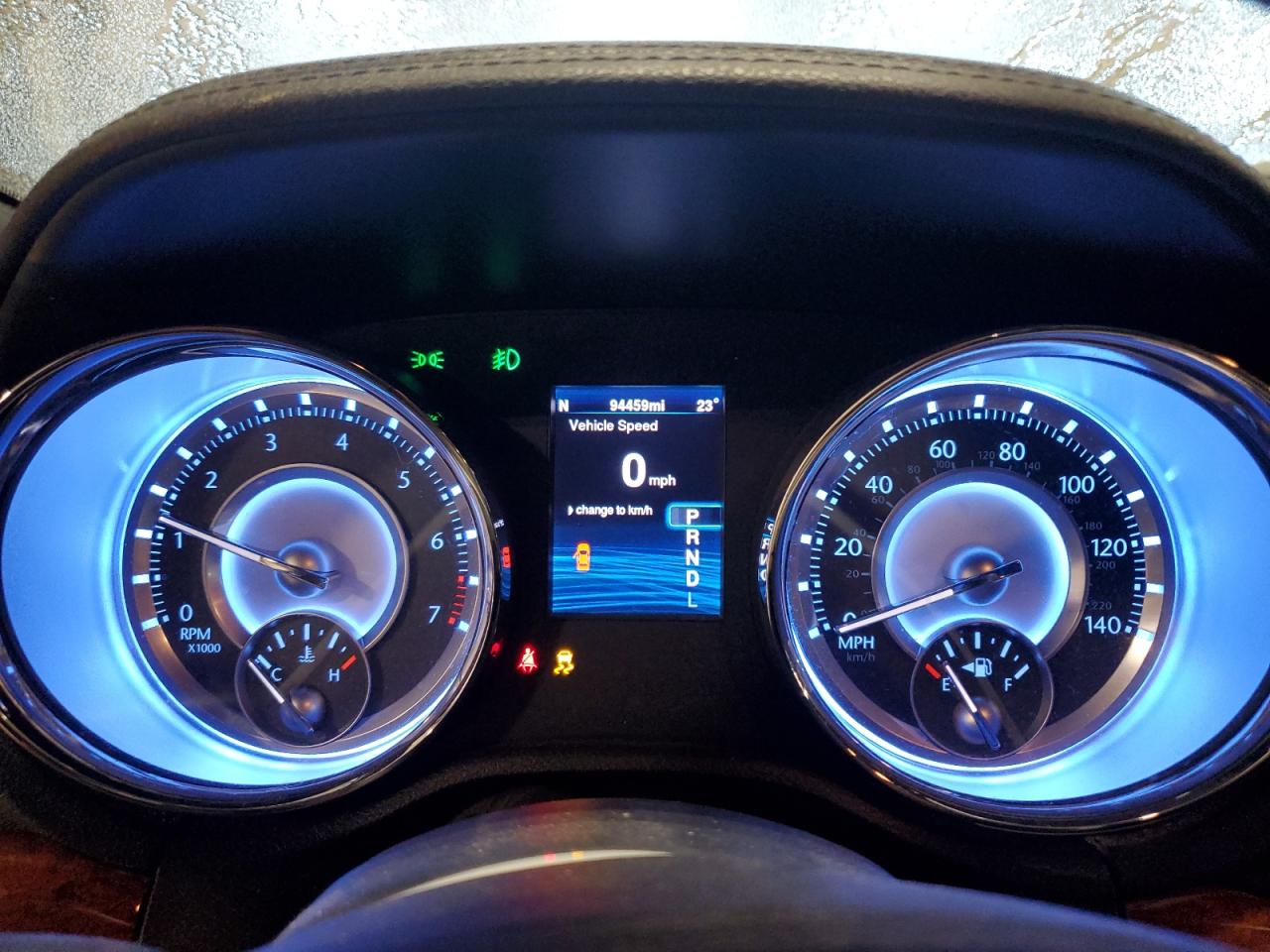 2014 Chrysler 300 - Image 9