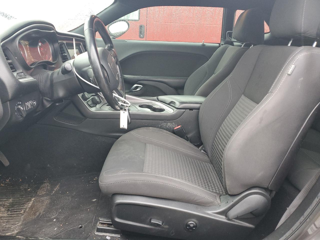 2019 Dodge Challenger - Image 7