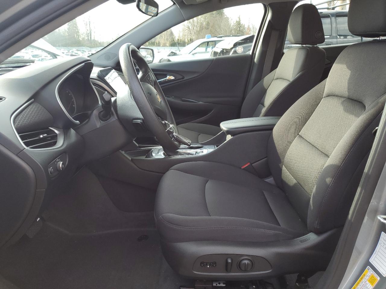 2023 Chevrolet Malibu - Image 7