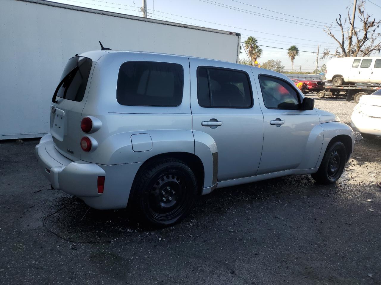 2011 Chevrolet HHR - Image 3