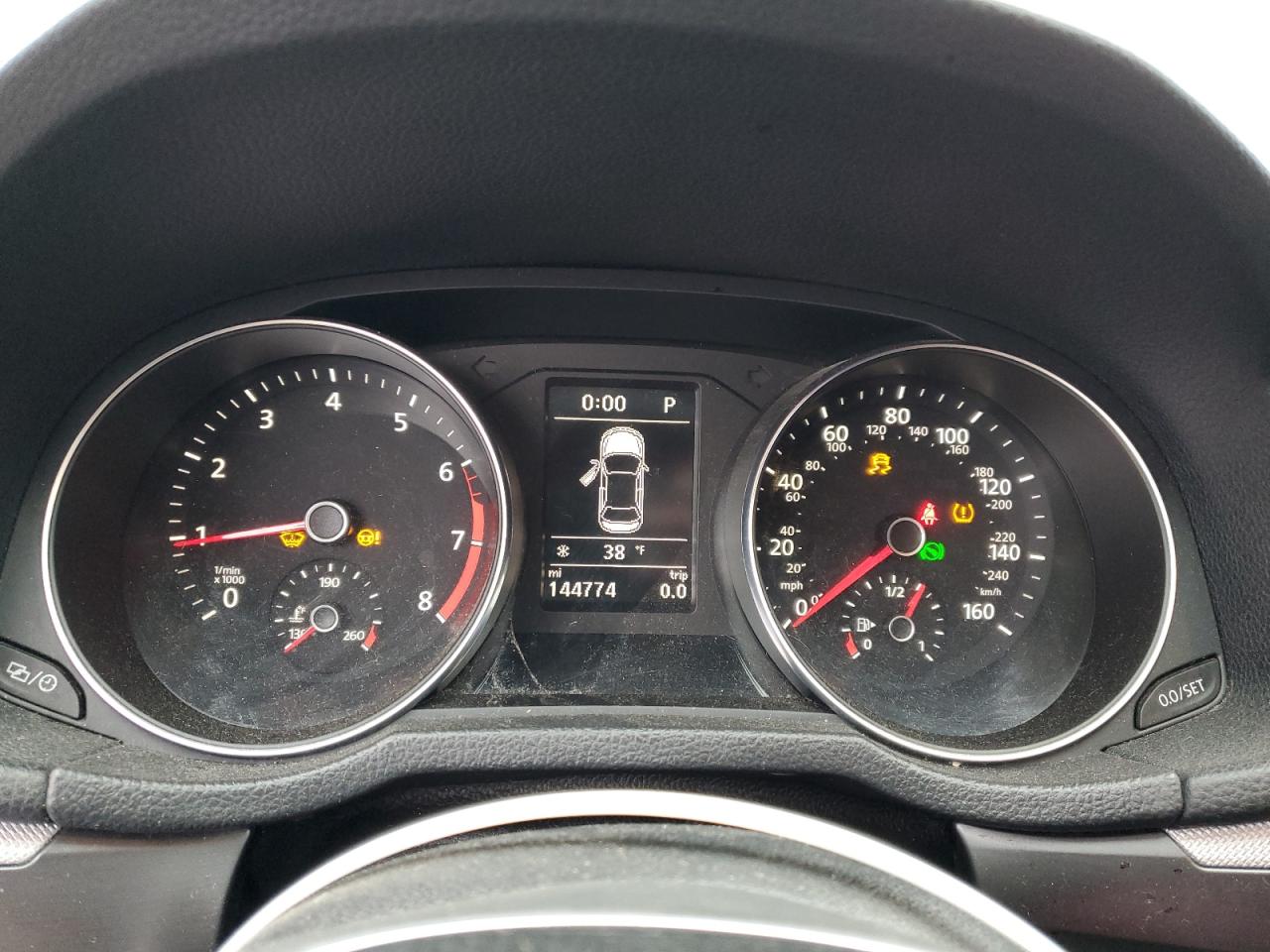 2017 Volkswagen Passat - Image 9