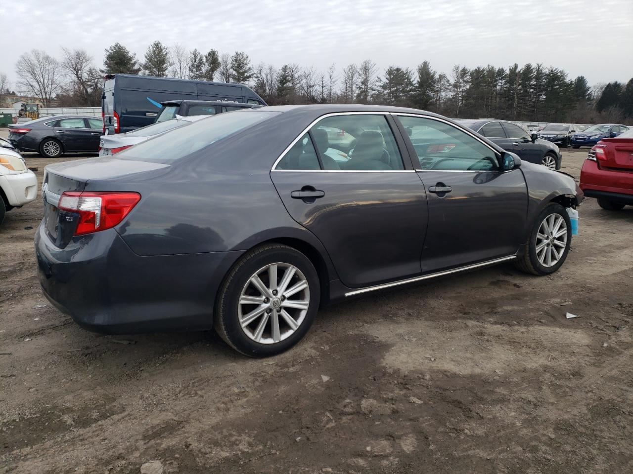 2013 Toyota Camry - Image 3