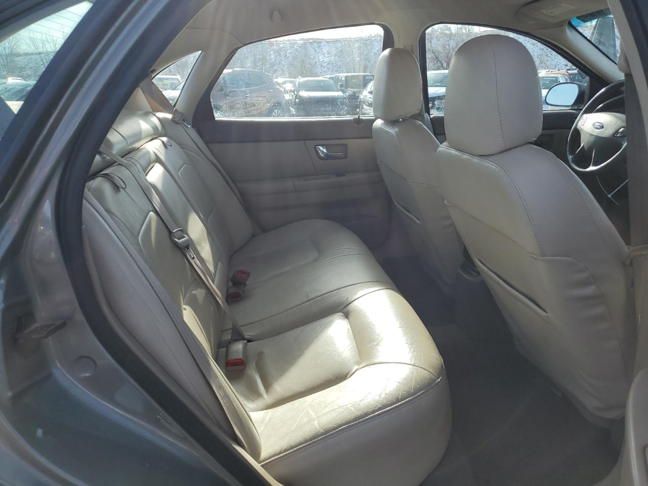 2001 Ford Taurus - Image 10
