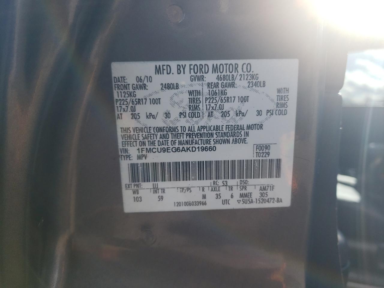 2010 Ford Escape - Image 15