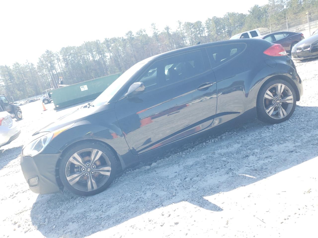 2016 Hyundai Veloster - Image 1